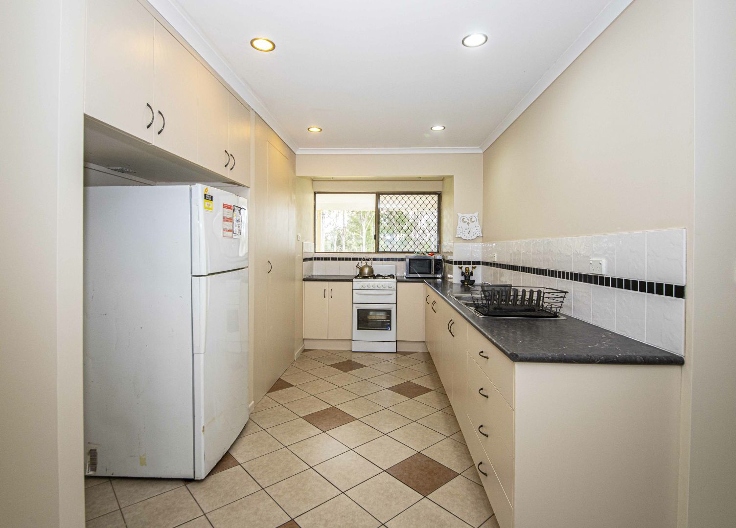 39 Dundonald Cres, Tinana QLD 4650, Image 1