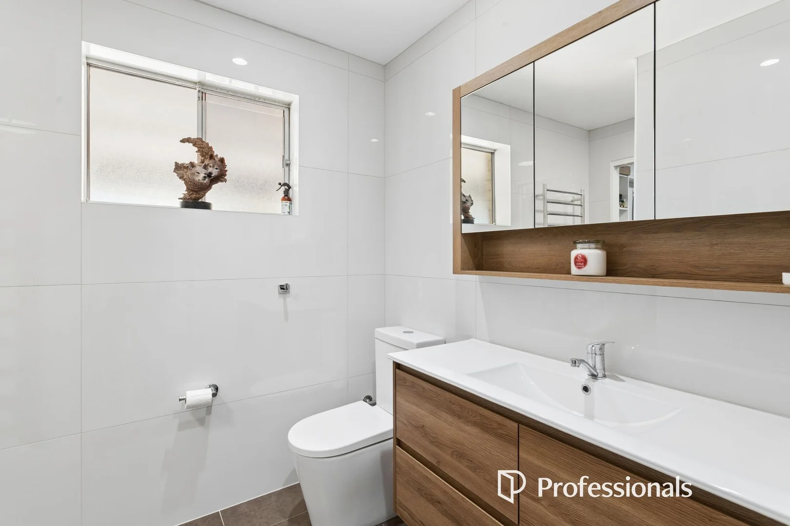 Additional image 8 of 32 Lyndhurst Road, Kalamunda WA 6076