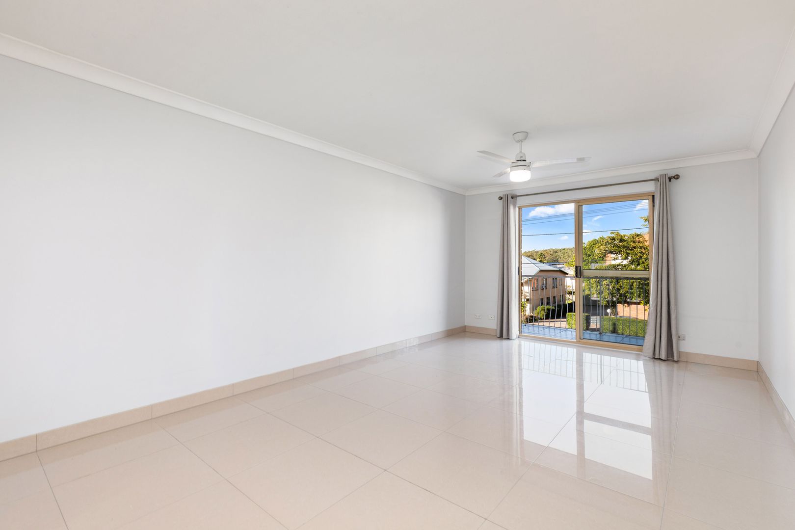 2/48 Bower Street, Annerley QLD 4103, Image 2