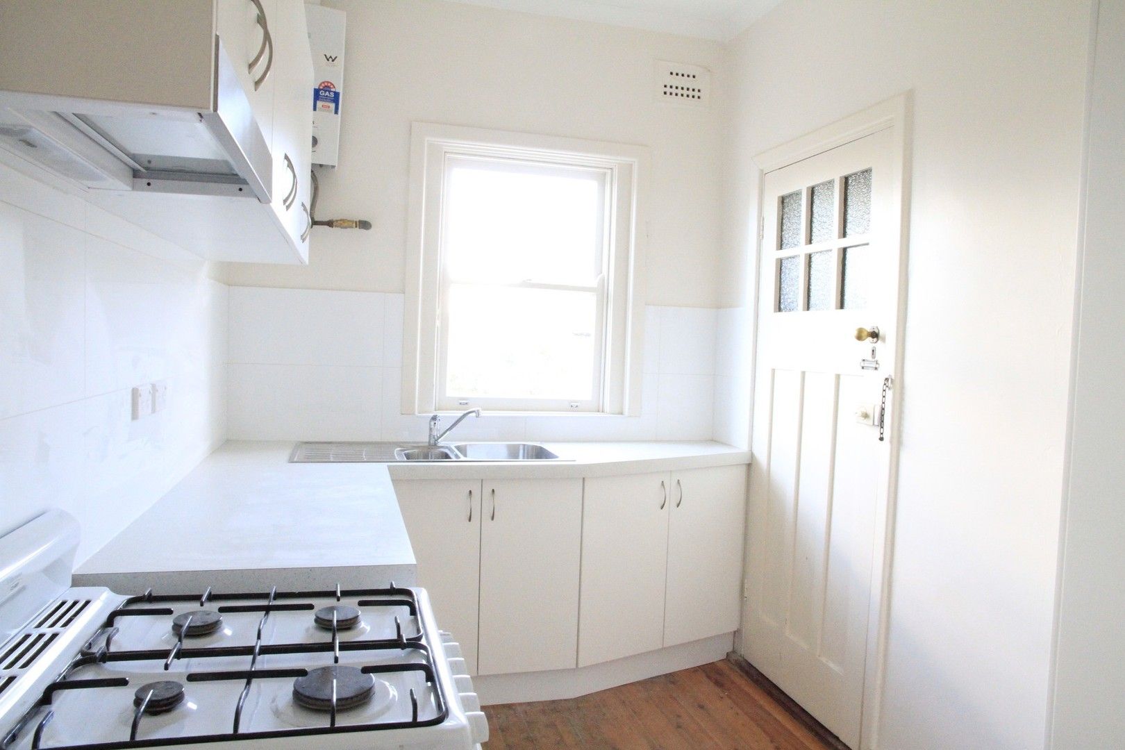 2 bedrooms Apartment / Unit / Flat in 3/291 Sydney Road BALGOWLAH NSW, 2093