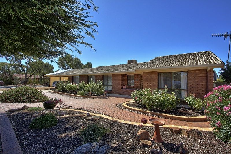 9 Hall Crescent, Loxton SA 5333, Image 0