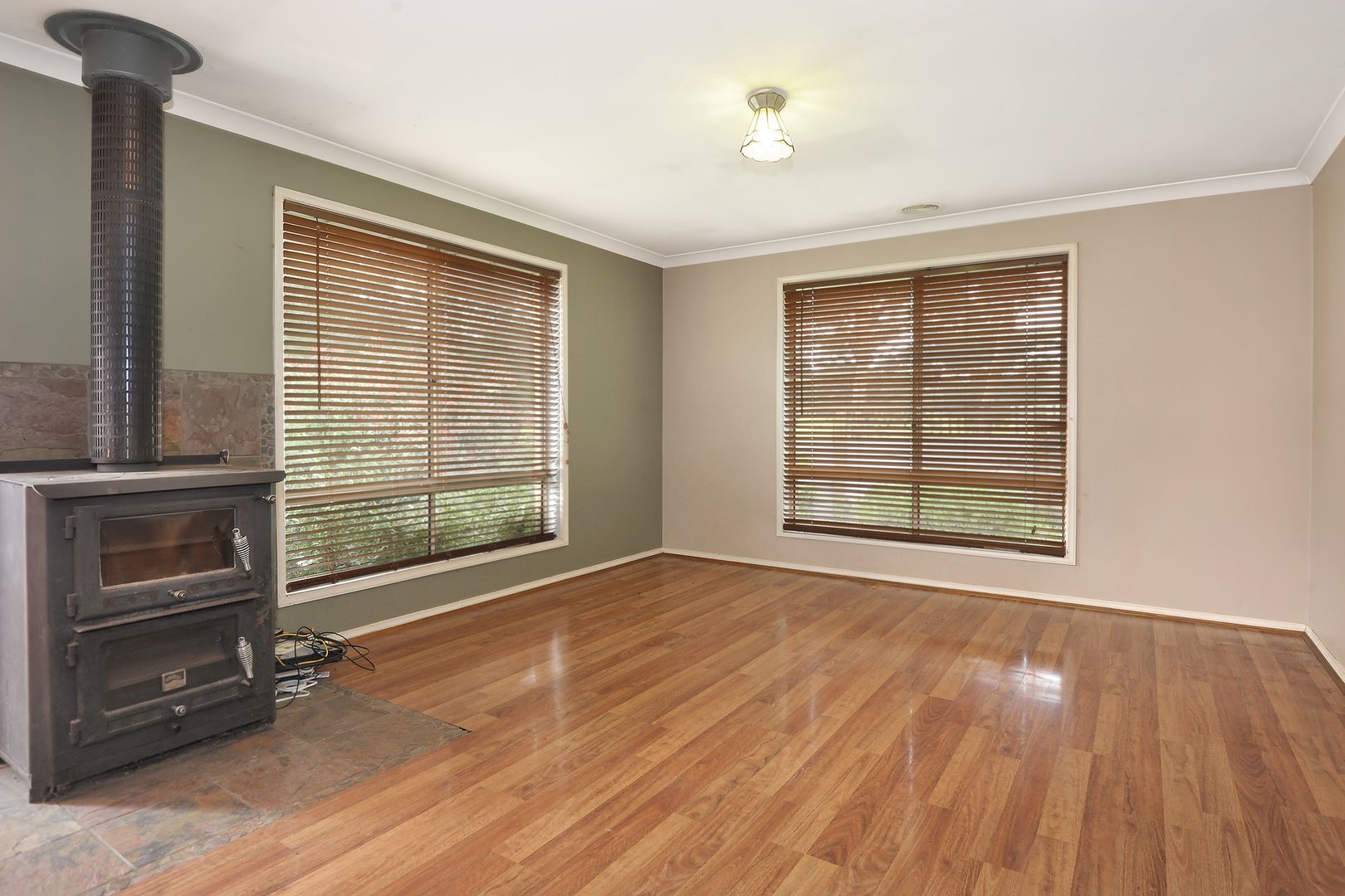 7 Shuter Street, Myrniong VIC 3341, Image 2