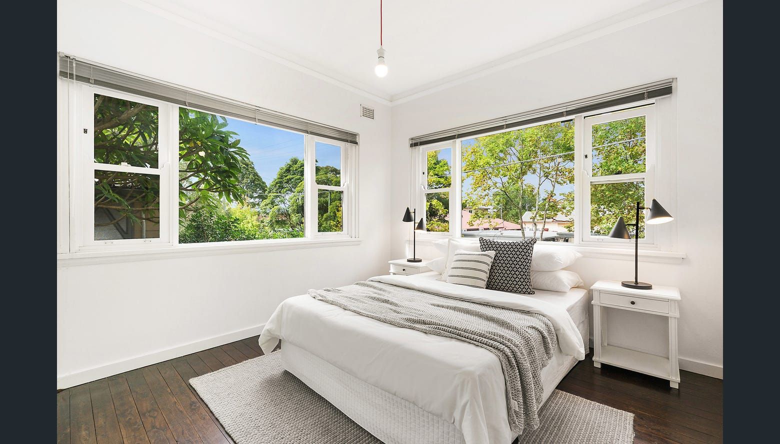 2 bedrooms Apartment / Unit / Flat in 3/10A Yeo Street NEUTRAL BAY NSW, 2089